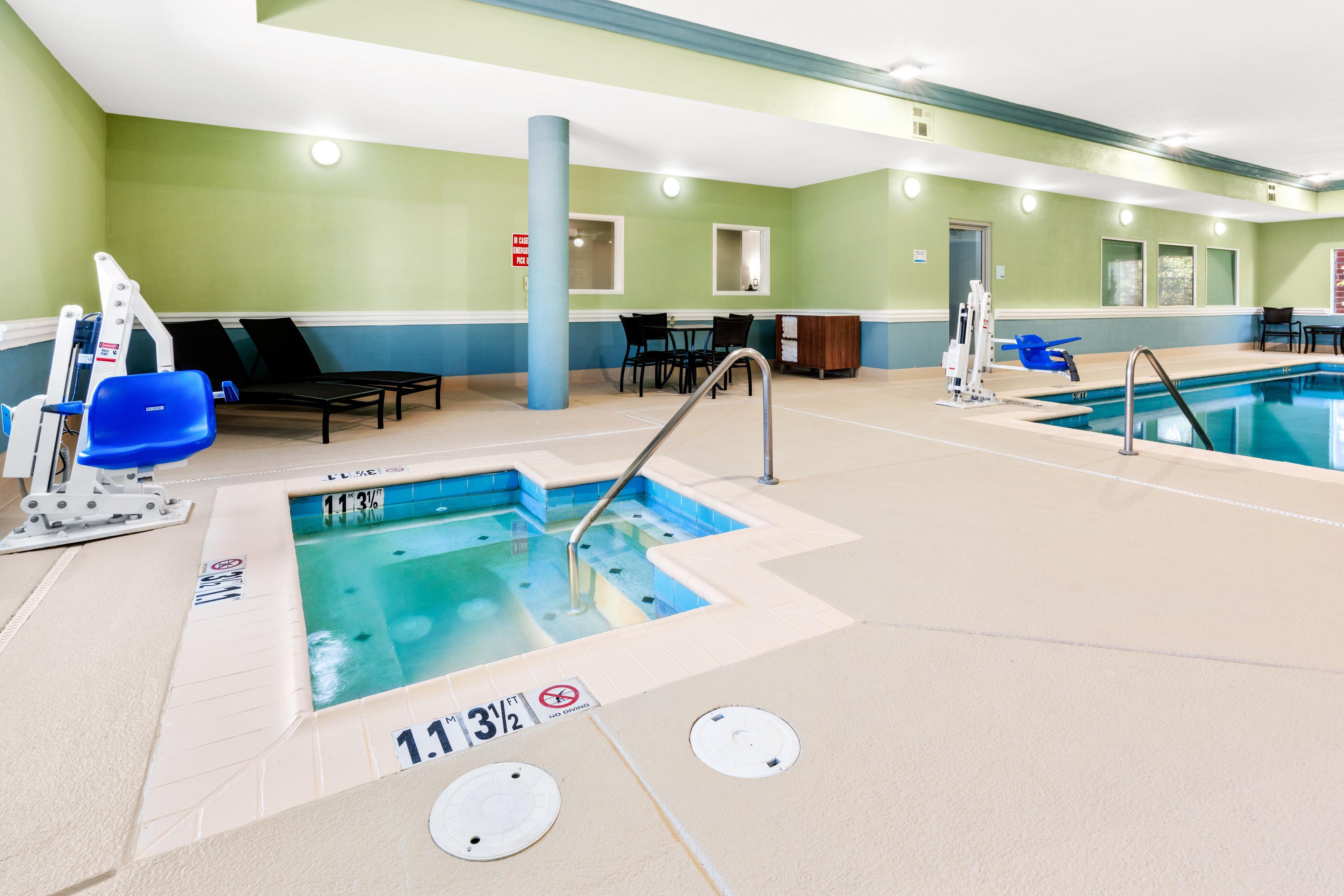 Holiday Inn Express And Suites Klamath Klamath Falls Bagian luar foto
