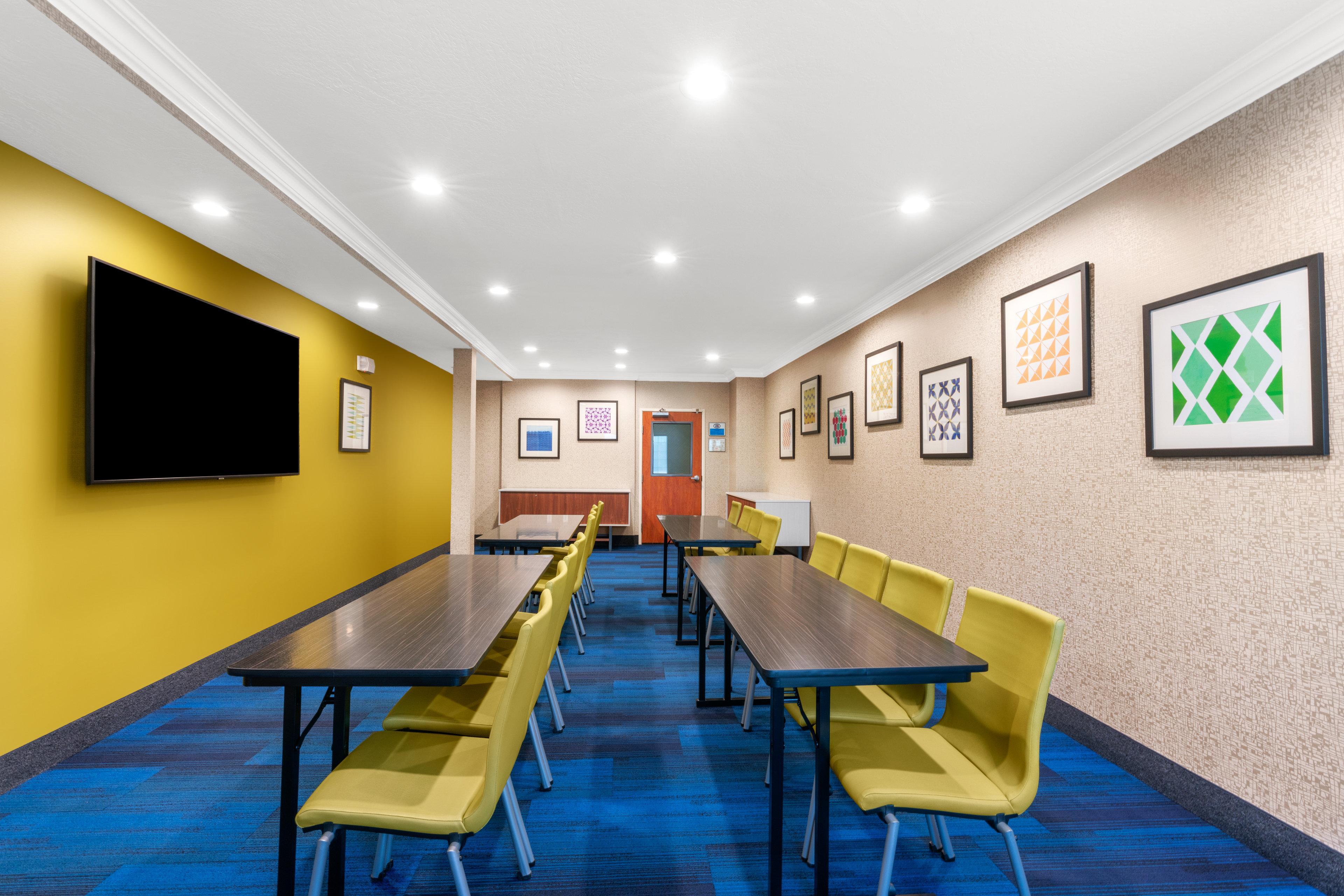 Holiday Inn Express And Suites Klamath Klamath Falls Bagian luar foto