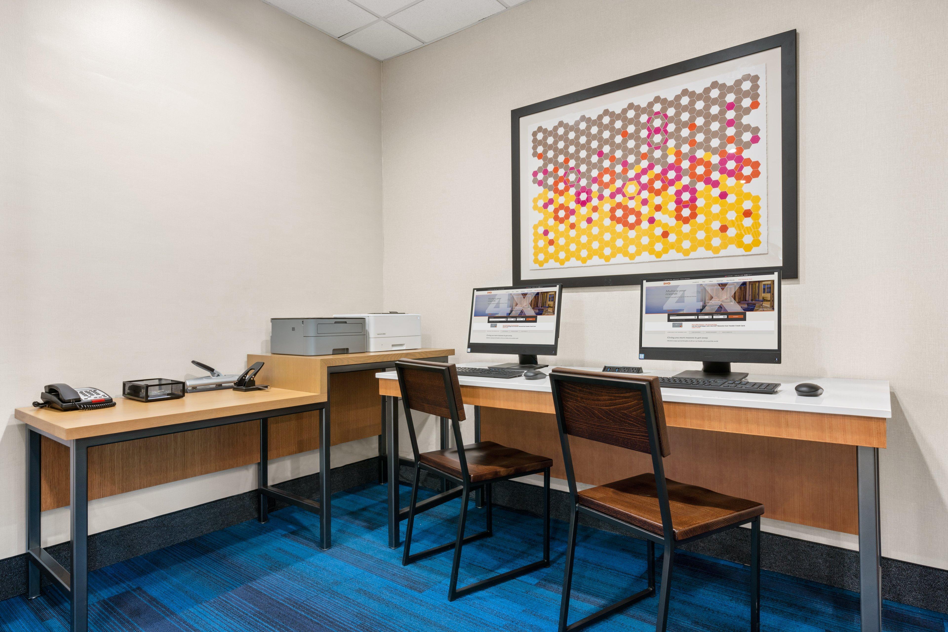 Holiday Inn Express And Suites Klamath Klamath Falls Bagian luar foto