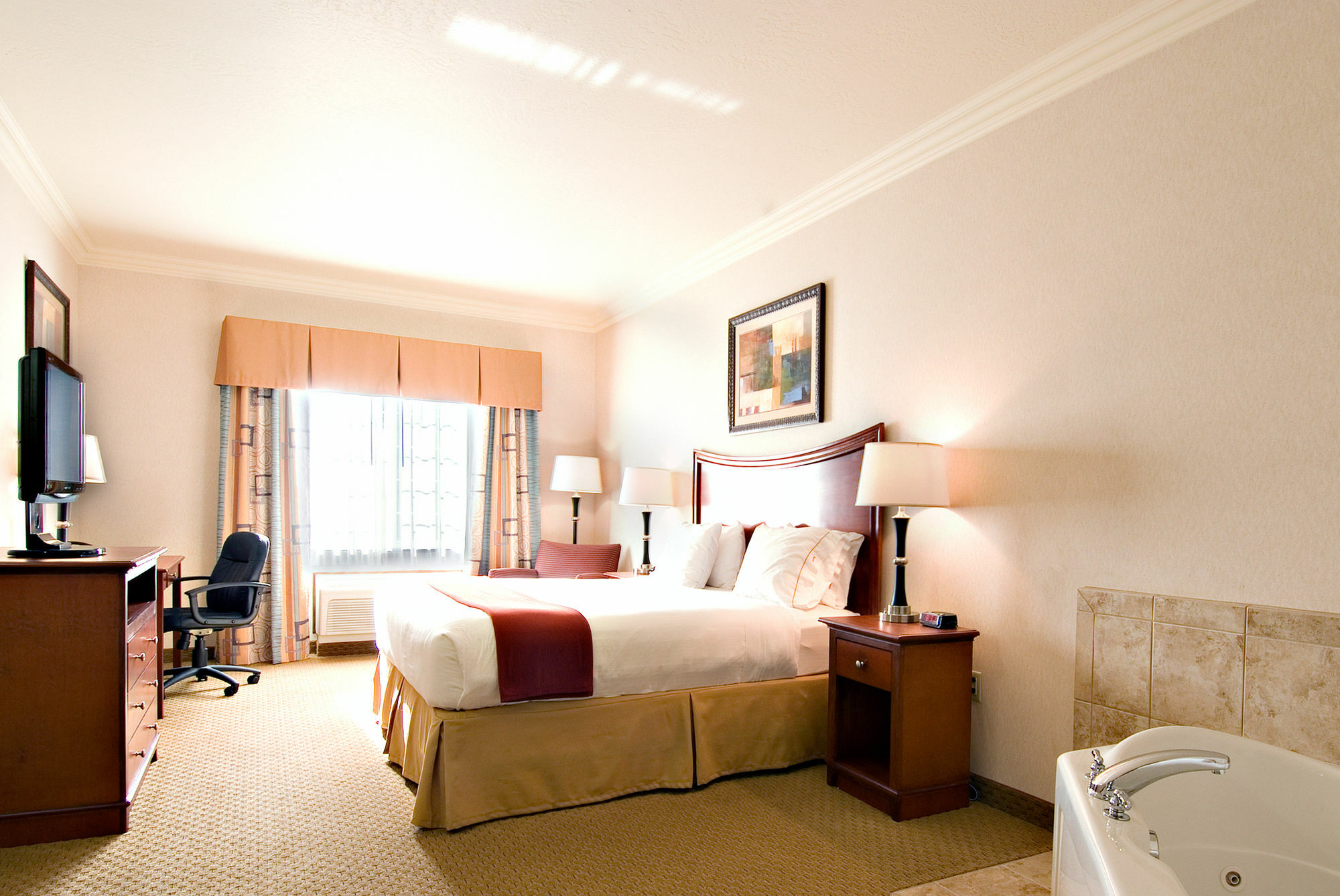 Holiday Inn Express And Suites Klamath Klamath Falls Bagian luar foto