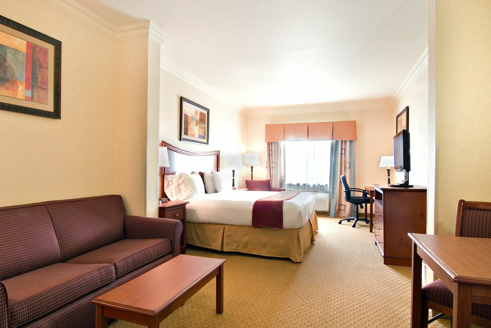 Holiday Inn Express And Suites Klamath Klamath Falls Bagian luar foto