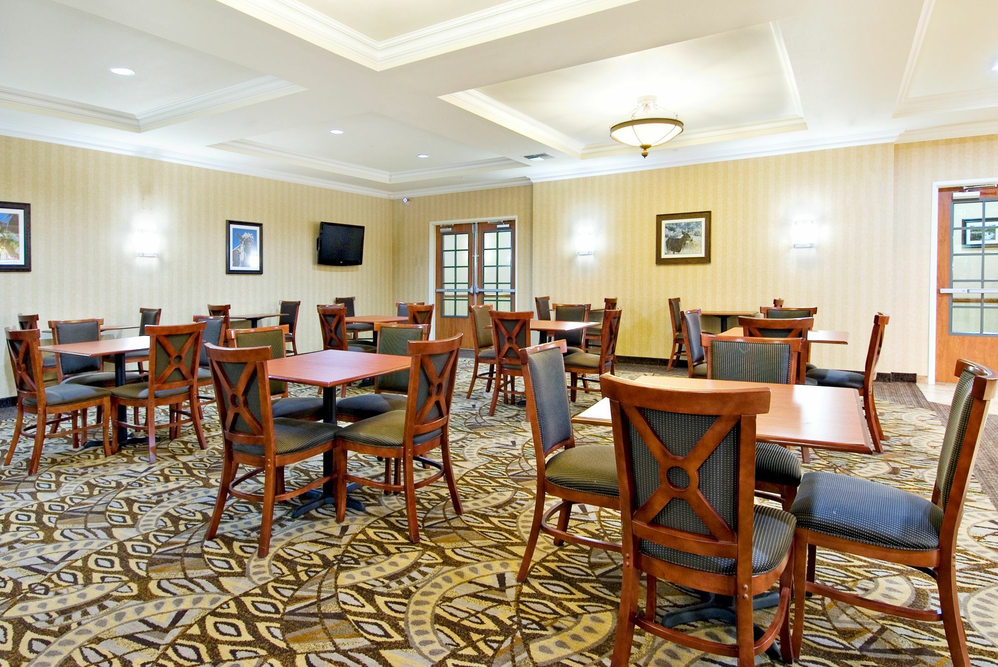 Holiday Inn Express And Suites Klamath Klamath Falls Bagian luar foto