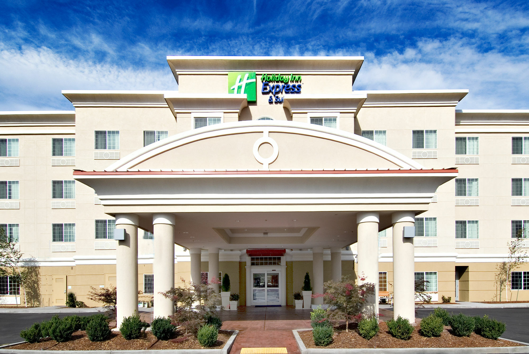 Holiday Inn Express And Suites Klamath Klamath Falls Bagian luar foto